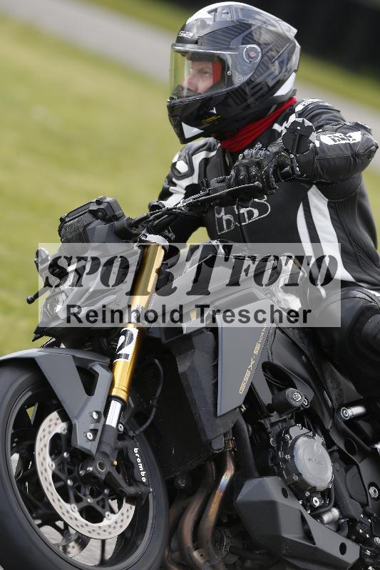 Archiv-2025/09 22.04.2025 Cornu Master School ADR/rot-rouge/12